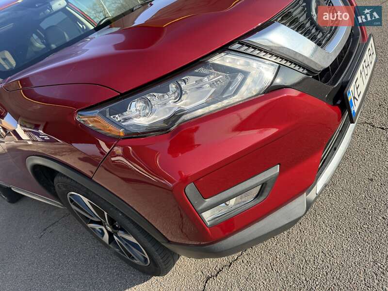 Внедорожник / Кроссовер Nissan Rogue 2018 в Днепре