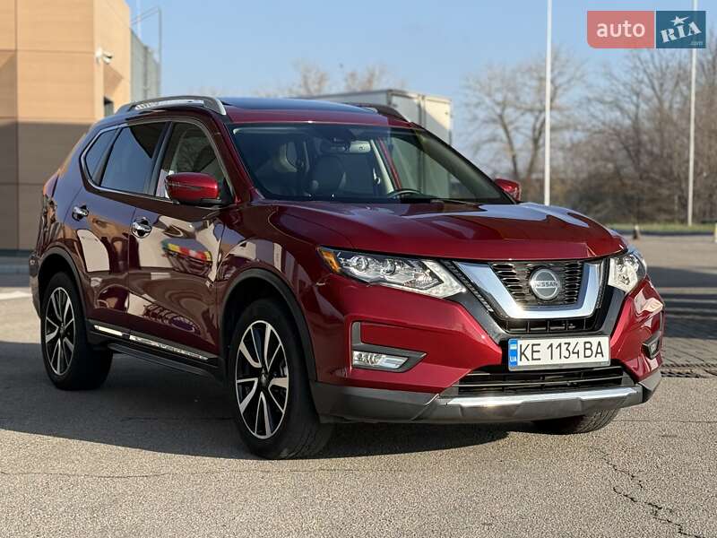 Внедорожник / Кроссовер Nissan Rogue 2018 в Днепре