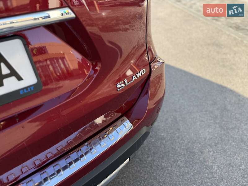 Внедорожник / Кроссовер Nissan Rogue 2018 в Днепре