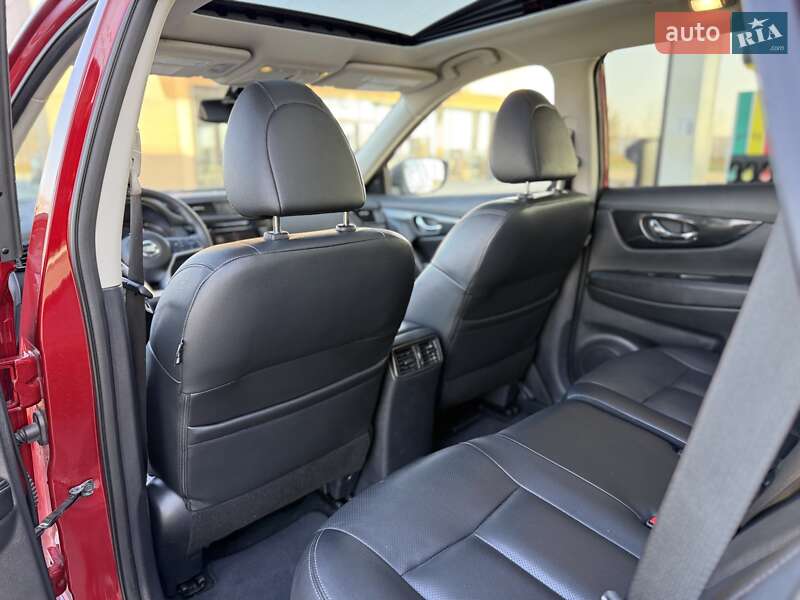 Внедорожник / Кроссовер Nissan Rogue 2018 в Днепре