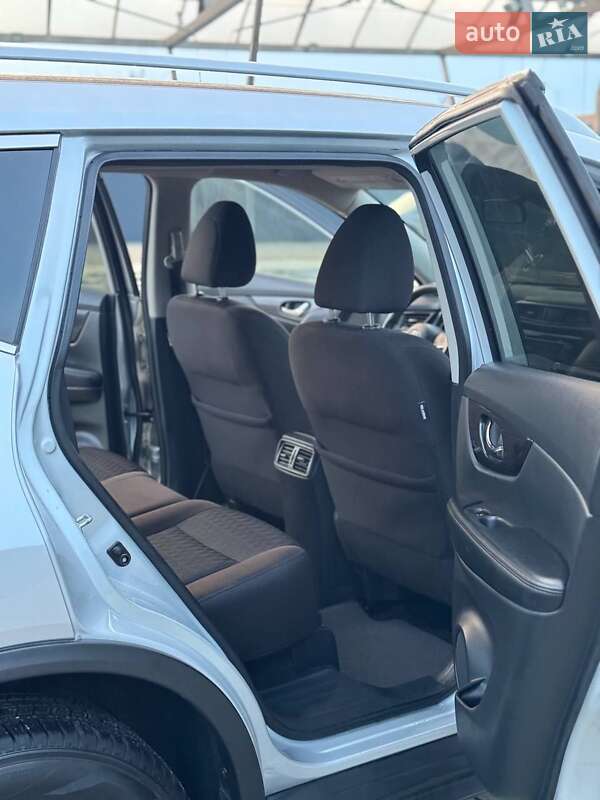 Внедорожник / Кроссовер Nissan Rogue 2019 в Хмельницком