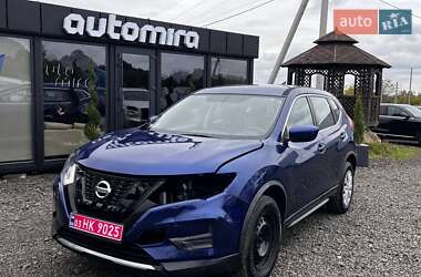 Позашляховик / Кросовер Nissan Rogue 2017 в Луцьку