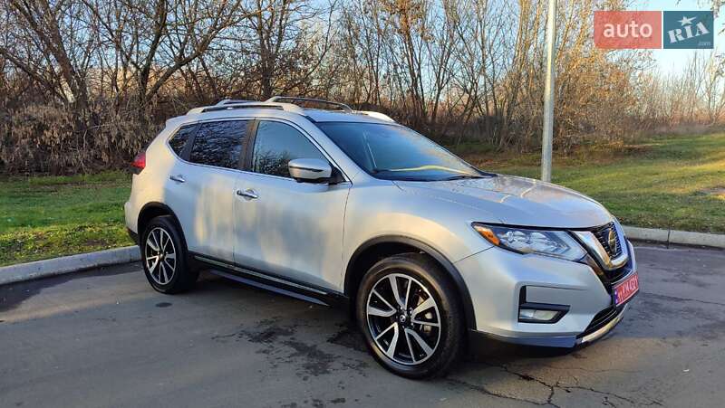 Внедорожник / Кроссовер Nissan Rogue 2020 в Полтаве