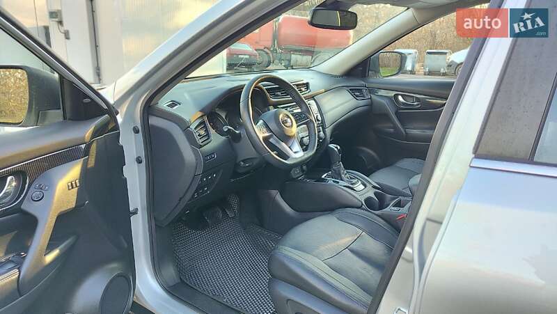 Внедорожник / Кроссовер Nissan Rogue 2020 в Полтаве