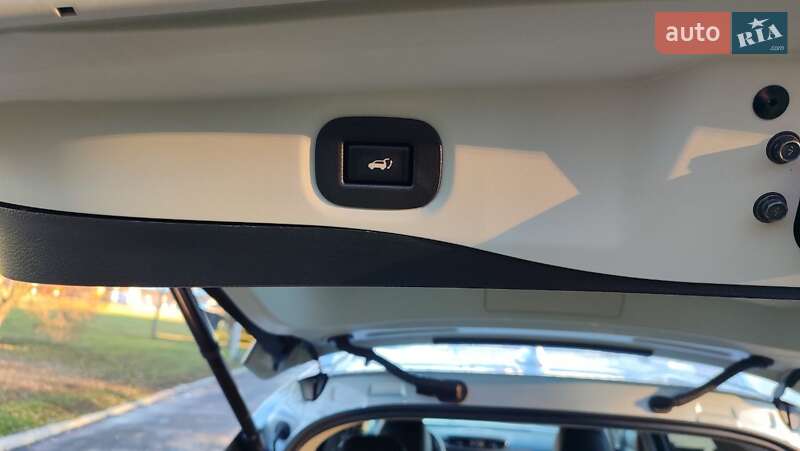 Внедорожник / Кроссовер Nissan Rogue 2020 в Полтаве