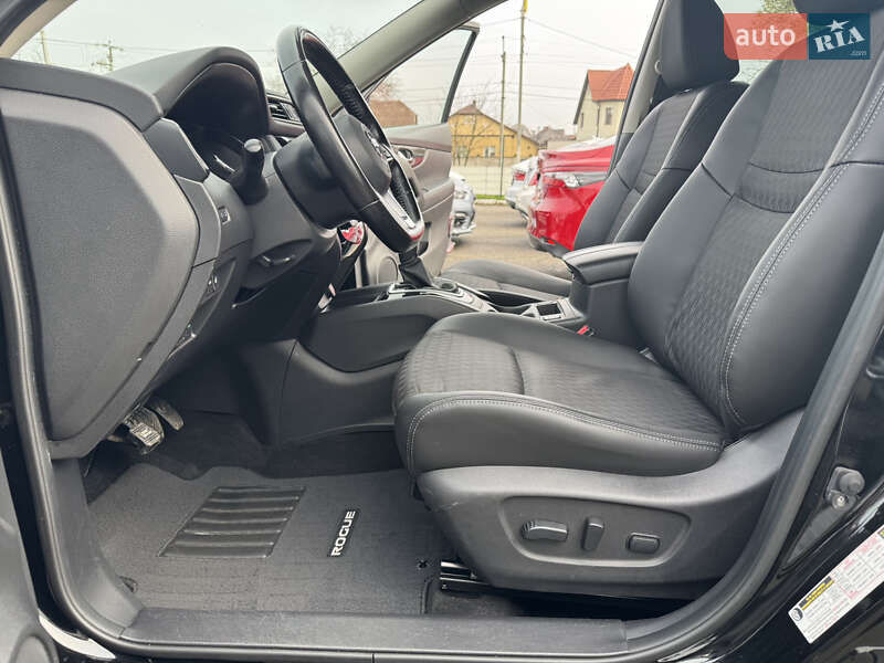 Позашляховик / Кросовер Nissan Rogue 2018 в Ізмаїлі