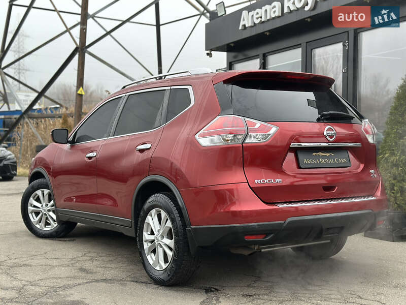 Внедорожник / Кроссовер Nissan Rogue 2015 в Харькове