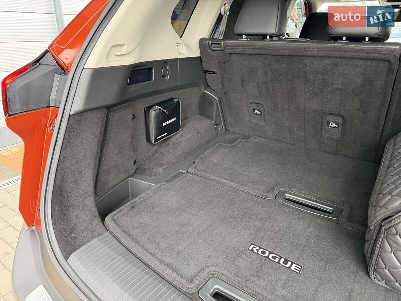 Внедорожник / Кроссовер Nissan Rogue 2020 в Белой Церкви