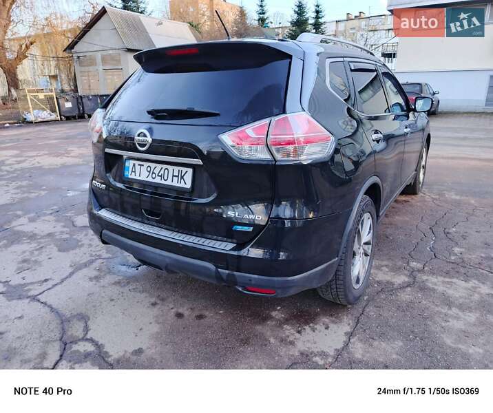 Внедорожник / Кроссовер Nissan Rogue 2014 в Калуше