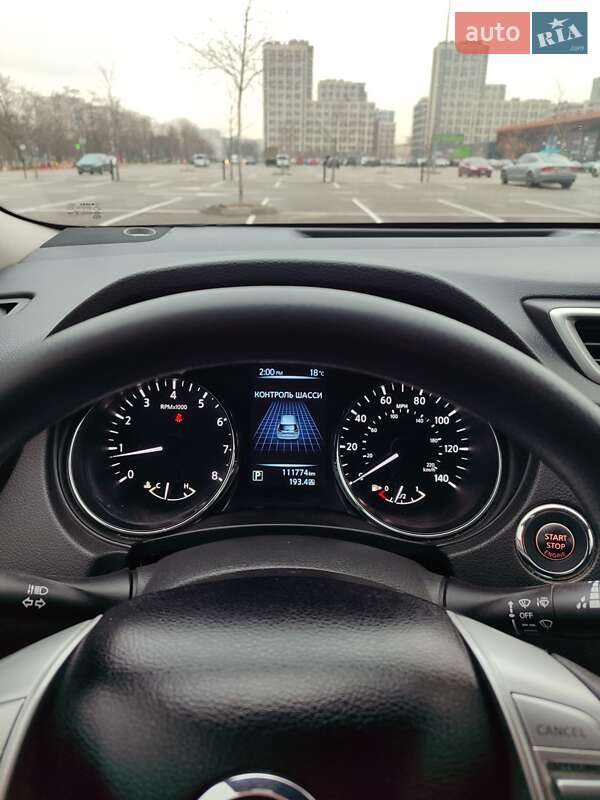 Внедорожник / Кроссовер Nissan Rogue 2015 в Киеве