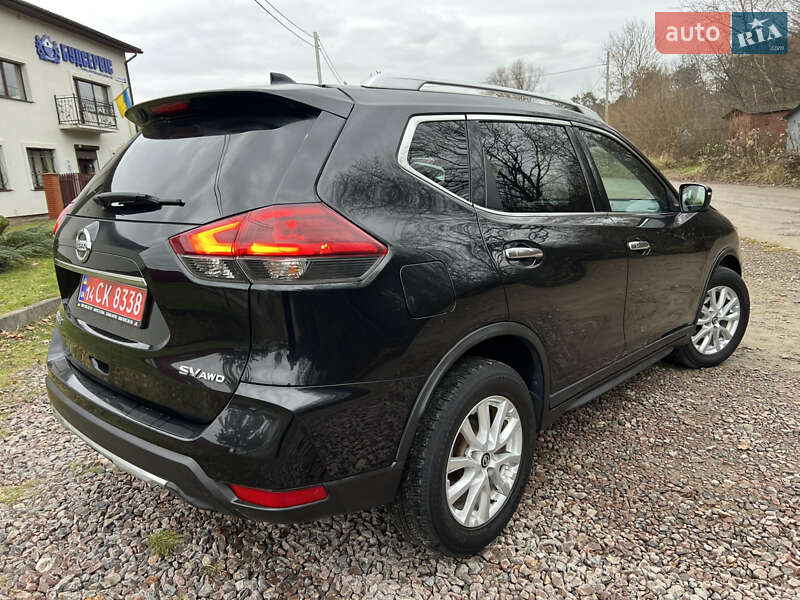 Внедорожник / Кроссовер Nissan Rogue 2018 в Новояворовске