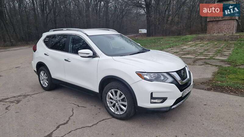 Внедорожник / Кроссовер Nissan Rogue 2019 в Знаменке