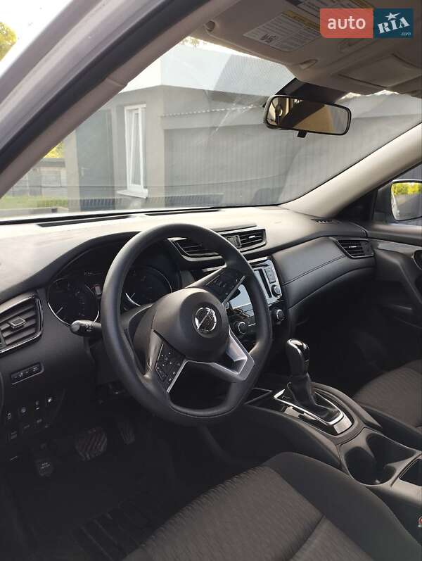 Внедорожник / Кроссовер Nissan Rogue 2020 в Ивано-Франковске