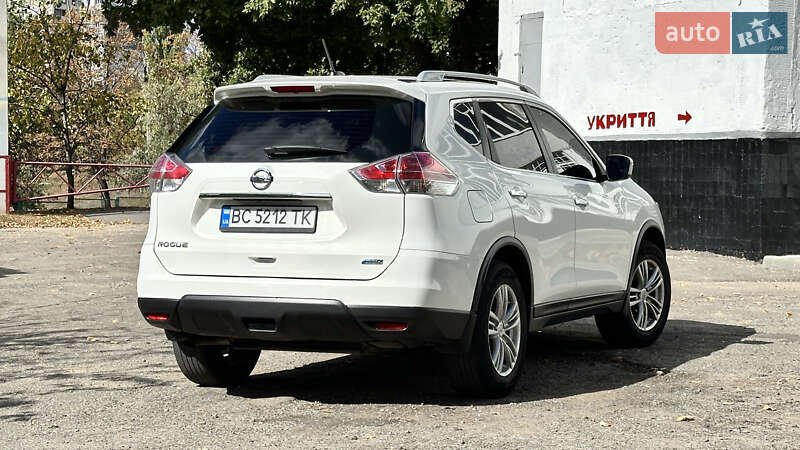 Внедорожник / Кроссовер Nissan Rogue 2013 в Харькове