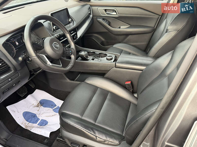 Внедорожник / Кроссовер Nissan Rogue 2021 в Львове