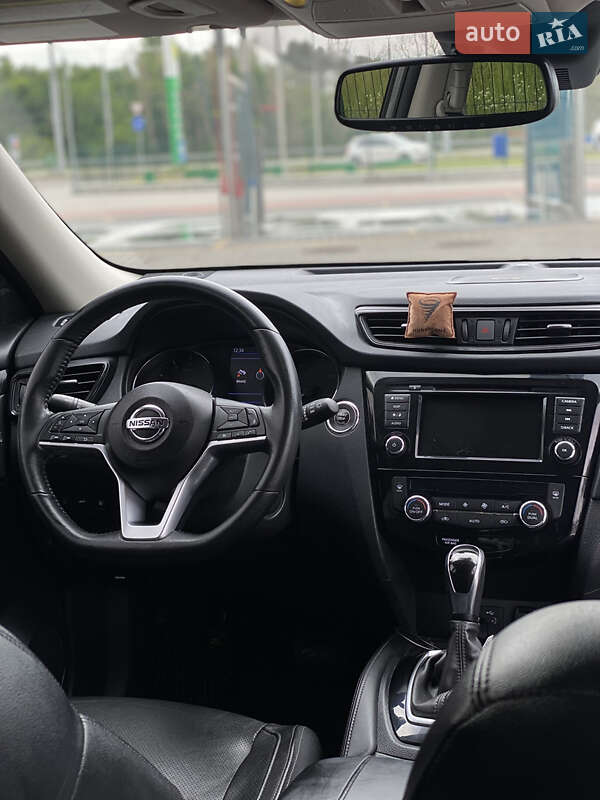 Внедорожник / Кроссовер Nissan Rogue 2018 в Киеве