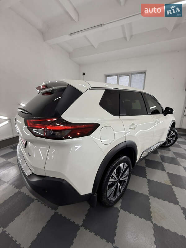 Позашляховик / Кросовер Nissan Rogue 2023 в Трускавці