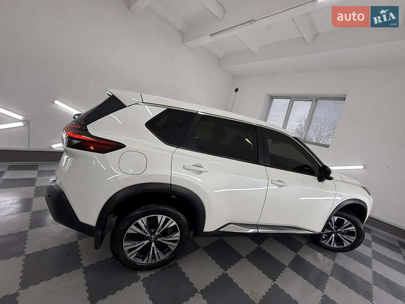 Позашляховик / Кросовер Nissan Rogue 2023 в Трускавці