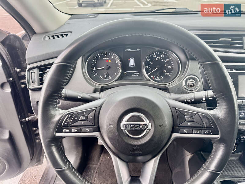 Внедорожник / Кроссовер Nissan Rogue 2017 в Киеве