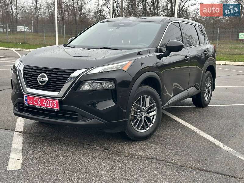 Внедорожник / Кроссовер Nissan Rogue 2021 в Запорожье
