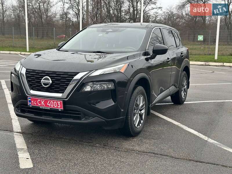 Внедорожник / Кроссовер Nissan Rogue 2021 в Запорожье