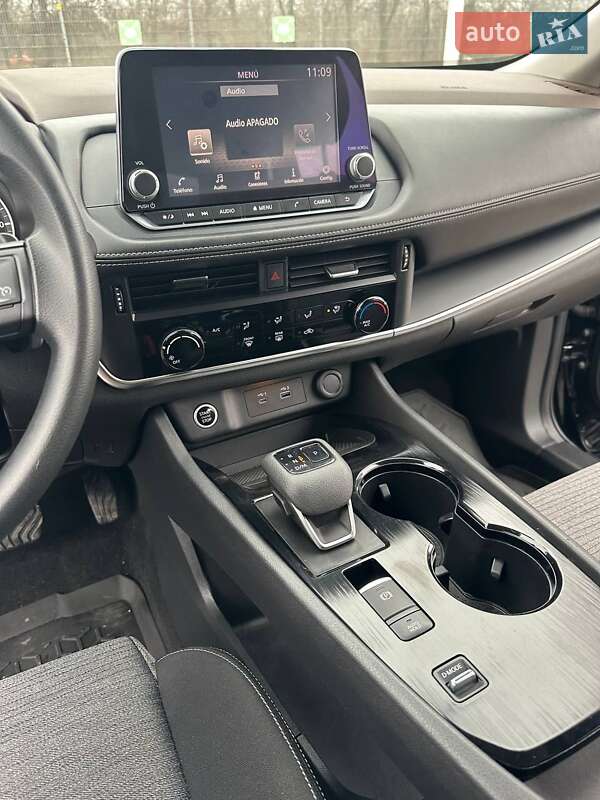 Внедорожник / Кроссовер Nissan Rogue 2021 в Запорожье