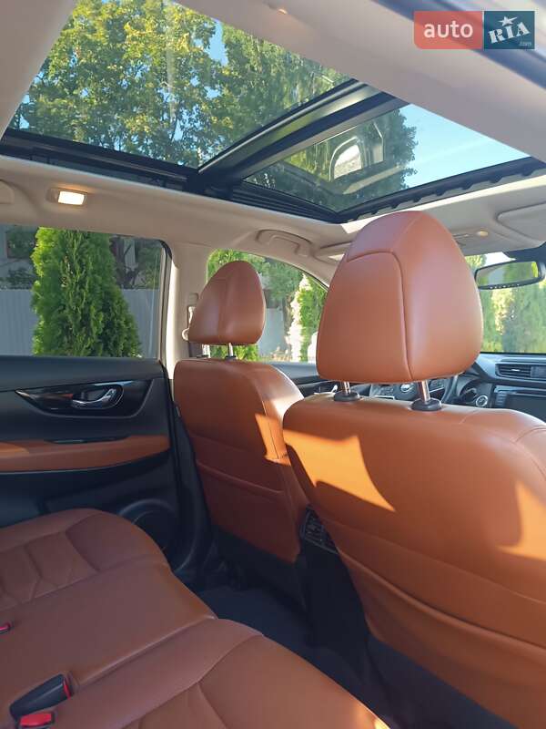 Позашляховик / Кросовер Nissan Rogue 2018 в Харкові