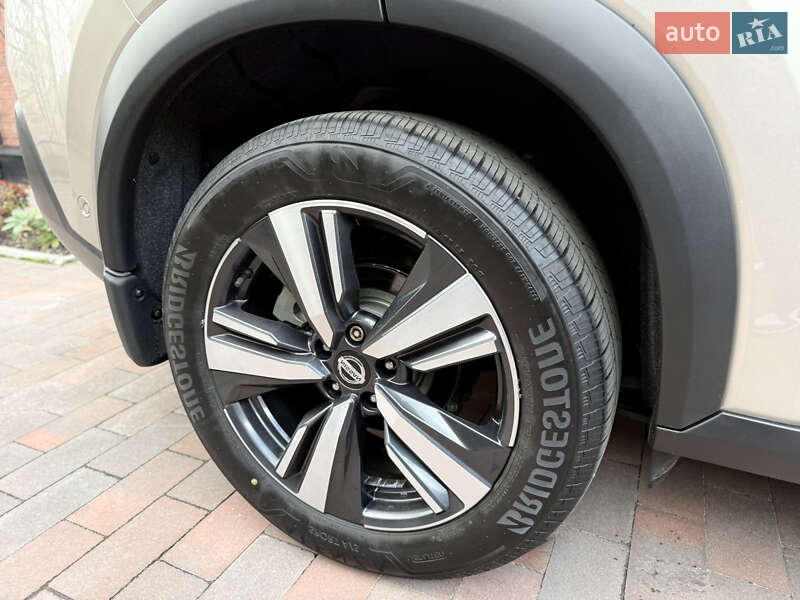 Позашляховик / Кросовер Nissan Rogue 2021 в Києві