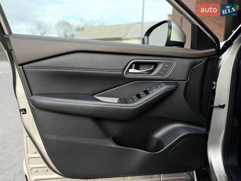 Позашляховик / Кросовер Nissan Rogue 2021 в Києві