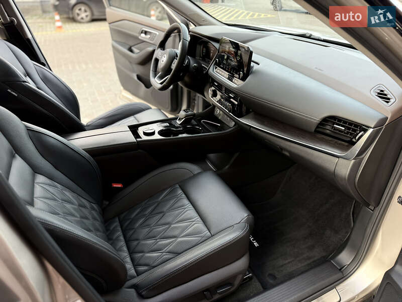 Позашляховик / Кросовер Nissan Rogue 2021 в Києві