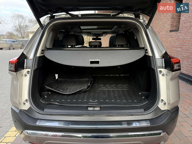Позашляховик / Кросовер Nissan Rogue 2021 в Києві