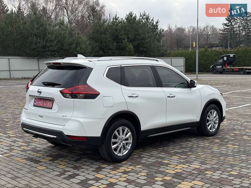 Позашляховик / Кросовер Nissan Rogue 2018 в Луцьку