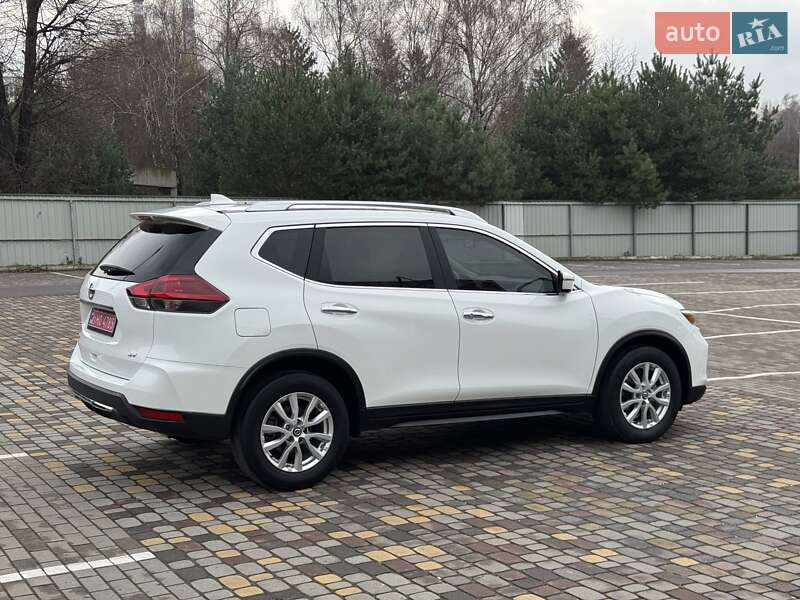 Позашляховик / Кросовер Nissan Rogue 2018 в Луцьку