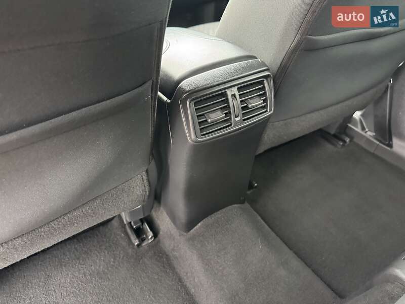 Позашляховик / Кросовер Nissan Rogue 2018 в Луцьку