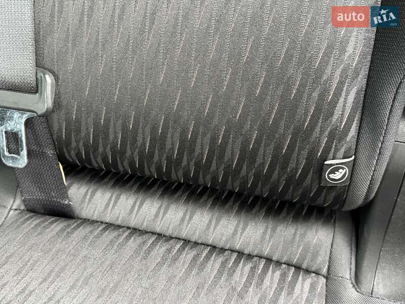 Позашляховик / Кросовер Nissan Rogue 2018 в Луцьку