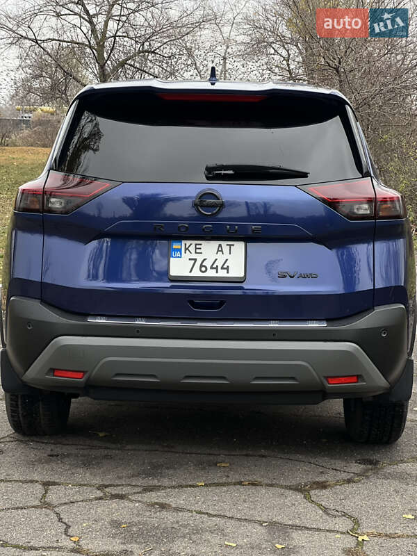 Позашляховик / Кросовер Nissan Rogue 2021 в Кам'янському