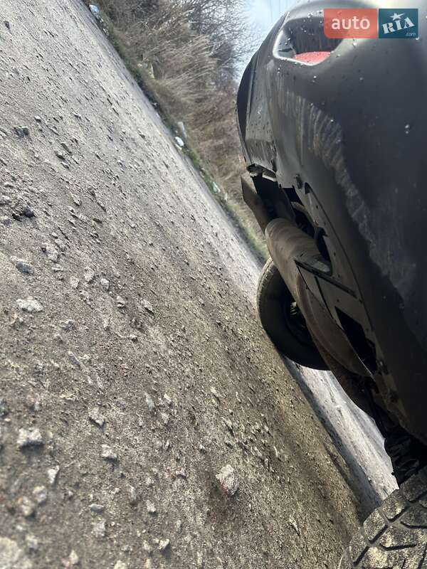 Позашляховик / Кросовер Nissan Rogue 2016 в Києві