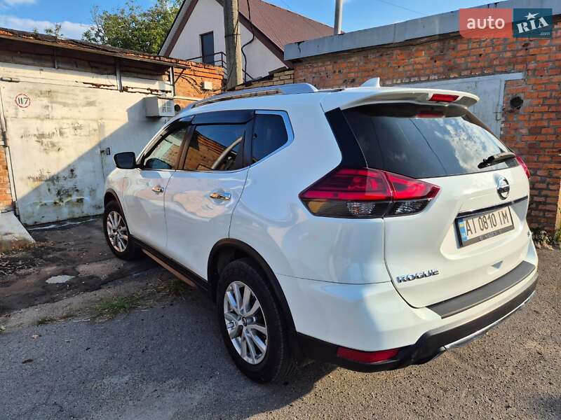 Позашляховик / Кросовер Nissan Rogue 2017 в Білій Церкві