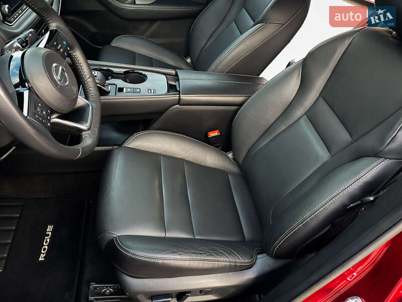 Внедорожник / Кроссовер Nissan Rogue 2021 в Одессе