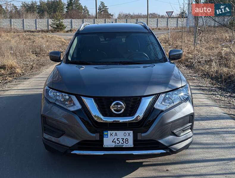 Позашляховик / Кросовер Nissan Rogue 2018 в Києві
