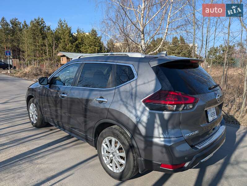 Позашляховик / Кросовер Nissan Rogue 2018 в Києві