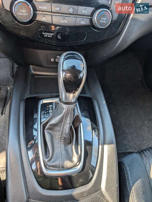 Позашляховик / Кросовер Nissan Rogue 2018 в Києві