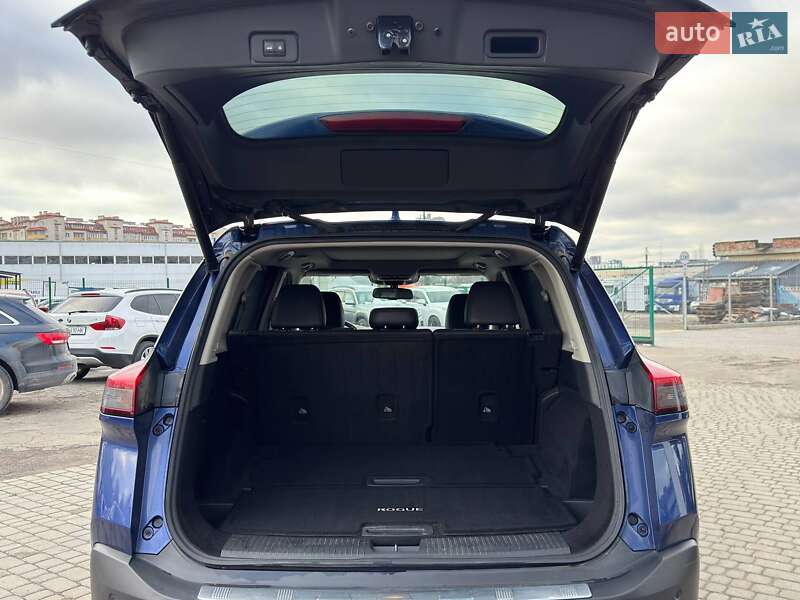 Позашляховик / Кросовер Nissan Rogue 2020 в Львові