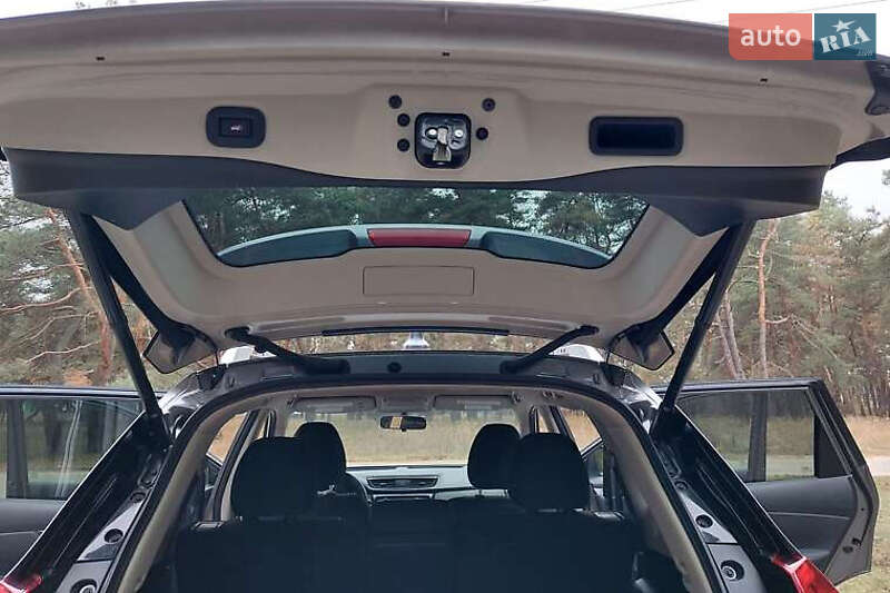 Позашляховик / Кросовер Nissan Rogue 2018 в Києві фото 11 Позашляховик / Кросовер Nissan Rogue 2018 в Києві