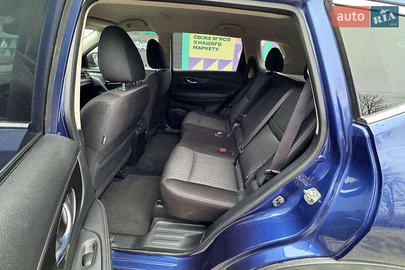 Внедорожник / Кроссовер Nissan Rogue 2019 в Киеве