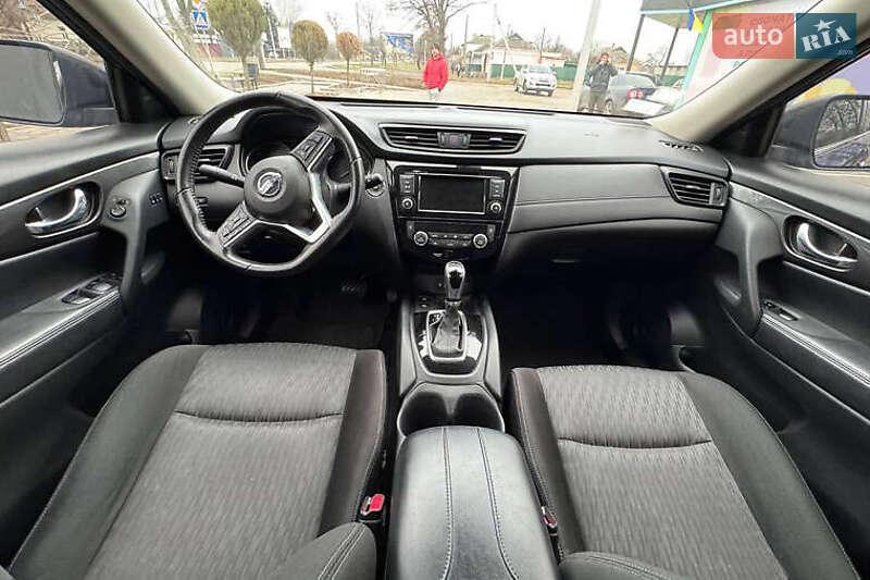Внедорожник / Кроссовер Nissan Rogue 2019 в Киеве