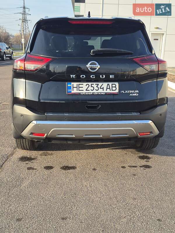 Внедорожник / Кроссовер Nissan Rogue 2020 в Николаеве