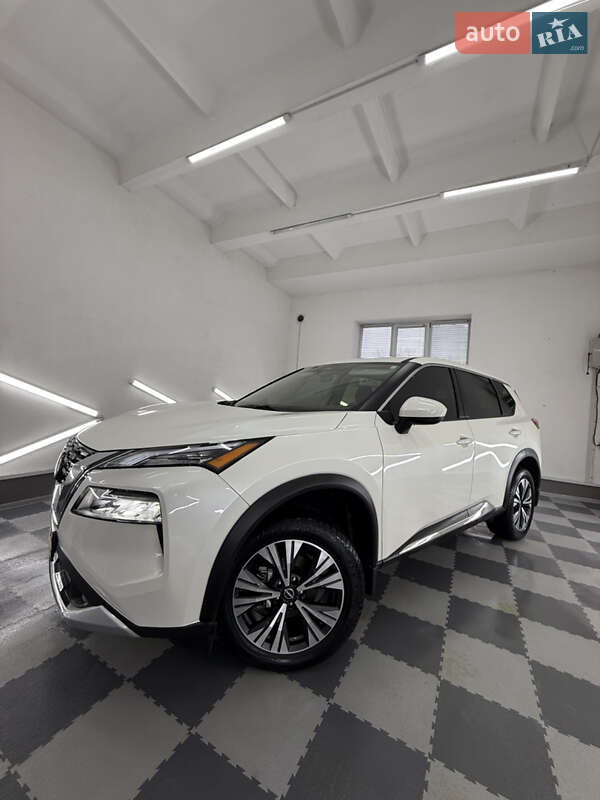 Внедорожник / Кроссовер Nissan Rogue 2023 в Трускавце