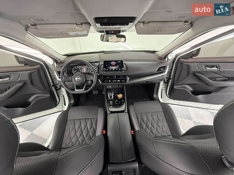 Внедорожник / Кроссовер Nissan Rogue 2023 в Трускавце