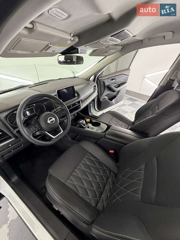 Внедорожник / Кроссовер Nissan Rogue 2023 в Трускавце